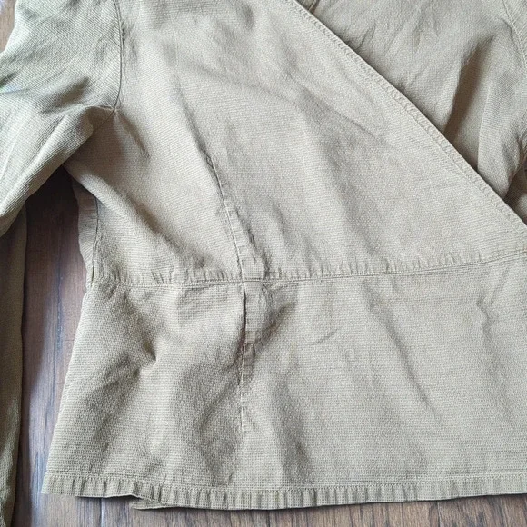 💥Host Pick🔥Wrap Front Blouse - Picture 6 of 15